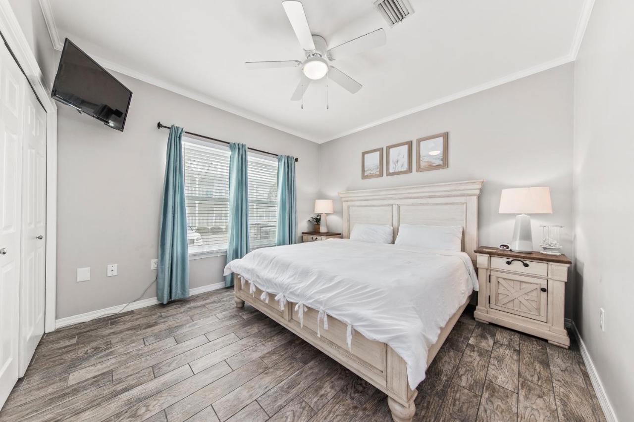 Summerescape - Retreat - Steps To Beach - Spaciouswestbeachcondo 굴프 쇼어스 외부 사진