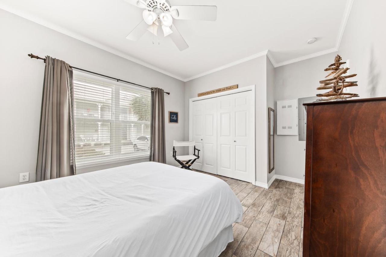 Summerescape - Retreat - Steps To Beach - Spaciouswestbeachcondo 굴프 쇼어스 외부 사진